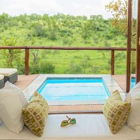 Royal Madikwe Luxury Safari Lodge Ramotshere Moiloa Exterior photo