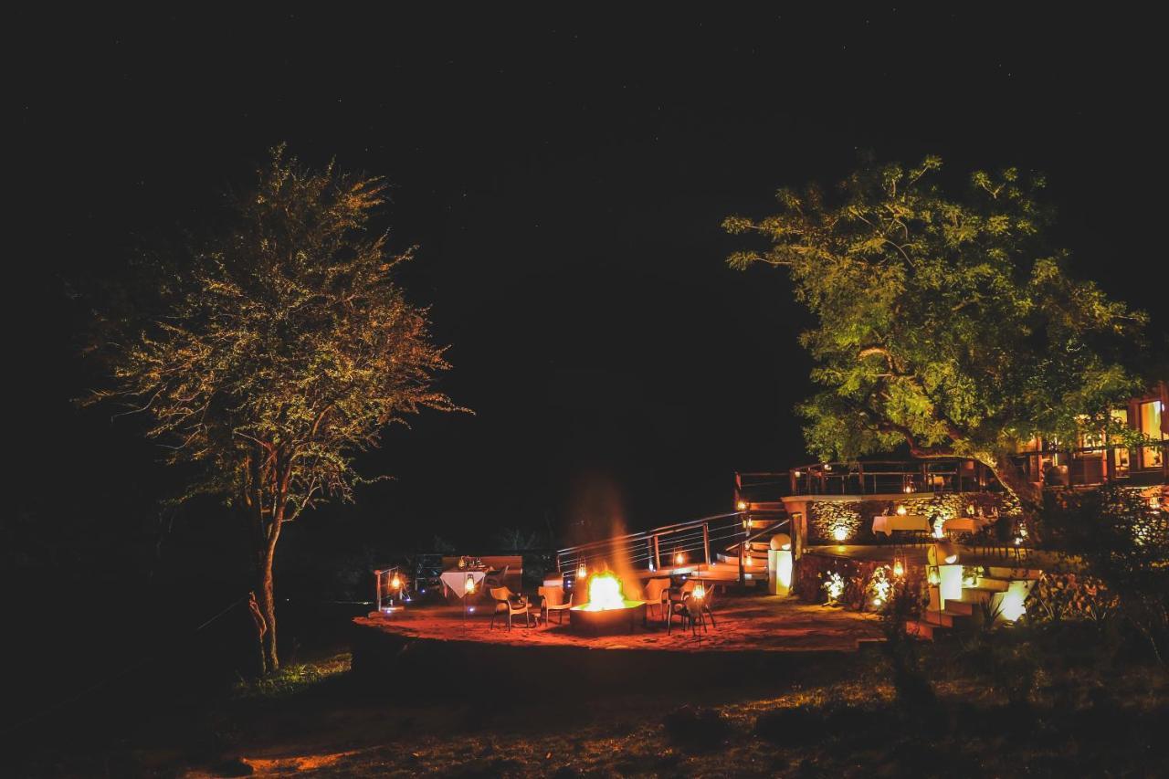 Royal Madikwe Luxury Safari Lodge Ramotshere Moiloa Exterior photo