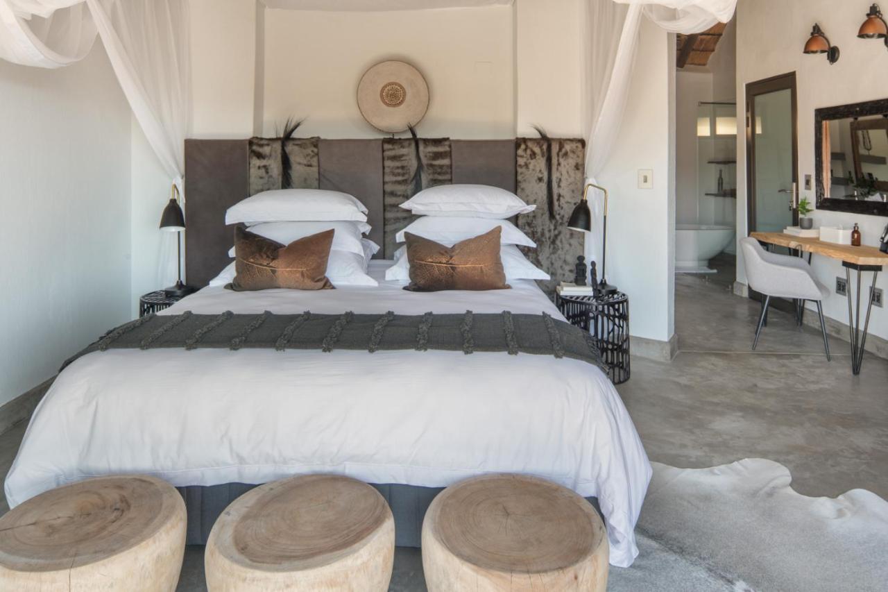 Royal Madikwe Luxury Safari Lodge Ramotshere Moiloa Exterior photo